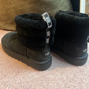 Barely worn, super comfy UGG boots